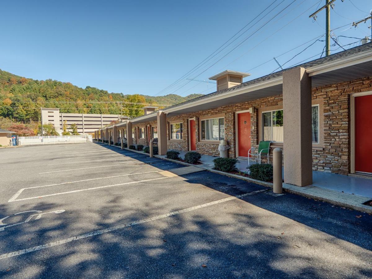 Cherokee Grand Hotel ภายนอก รูปภาพ